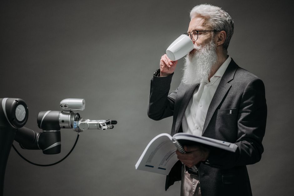[심층 분석] 2026 직장인 AI 부업 생태계 리포트: 생성형 AI 시대의 생존 전략과 고수익 파이프라인 구축법 이미지 4